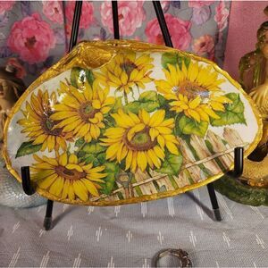 DECOUPAGE CLAM SHELL SUNFLOWER TRINKET DISH